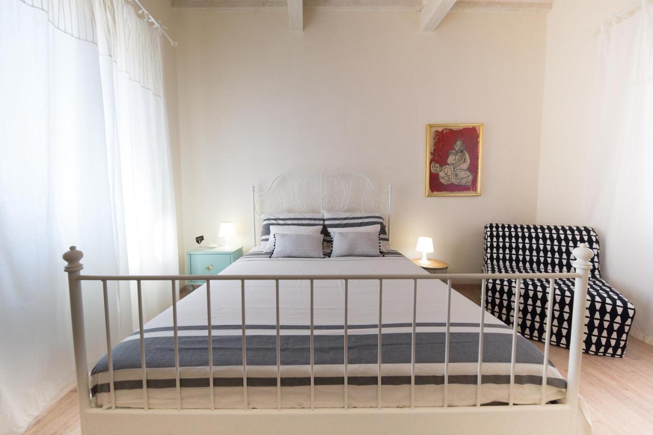 B&B In Acquaviva Livorno Exterior photo